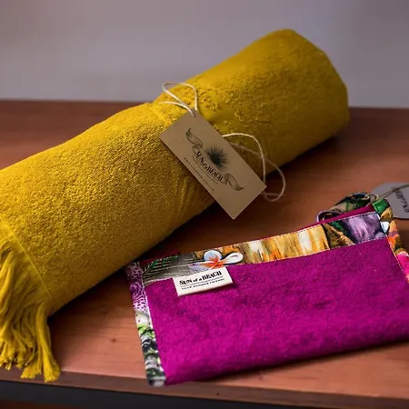 Ξενοδοχείο με διαμερίσματα Marini Seaside 4*