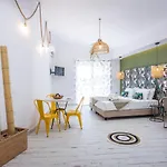 Marini Seaside Aparthotel