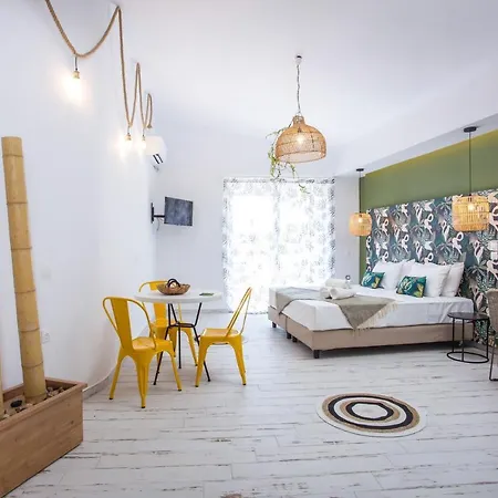 Marini Seaside Aparthotel