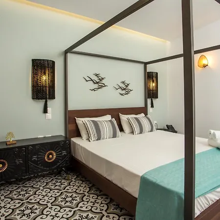 Marini Seaside 4* فاليراكي