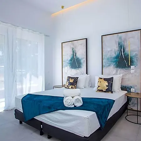 شقة فندقية Marini Seaside 4*