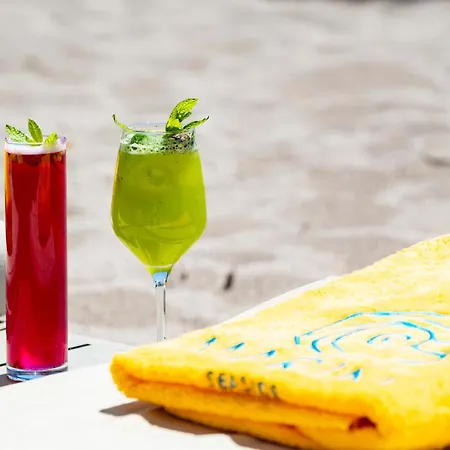 Marini Seaside شقة فندقية 4*