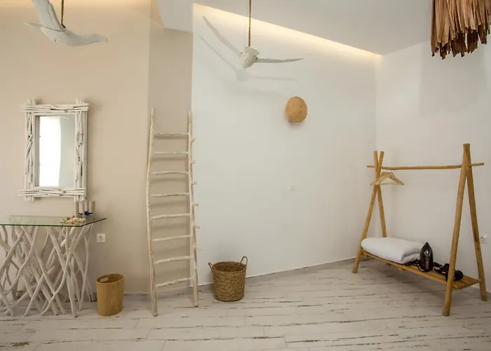 Marini Seaside فاليراكي