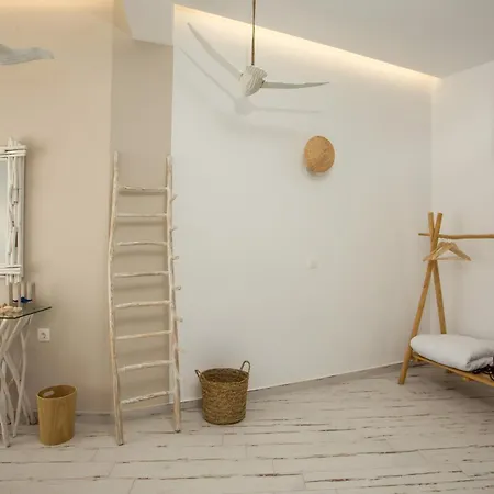 Marini Seaside פליראקי