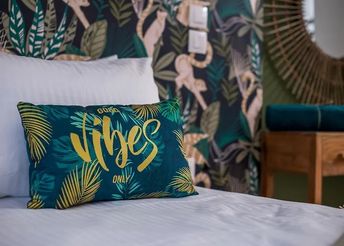 Marini Seaside アパートホテル ファリラキ