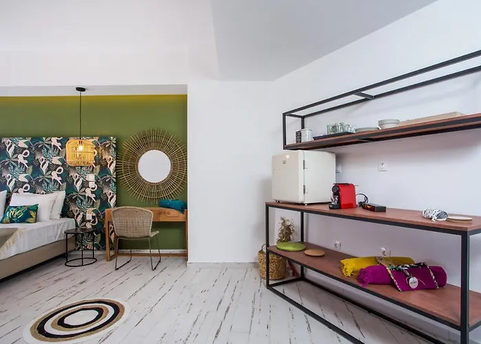 Marini Seaside アパートホテル